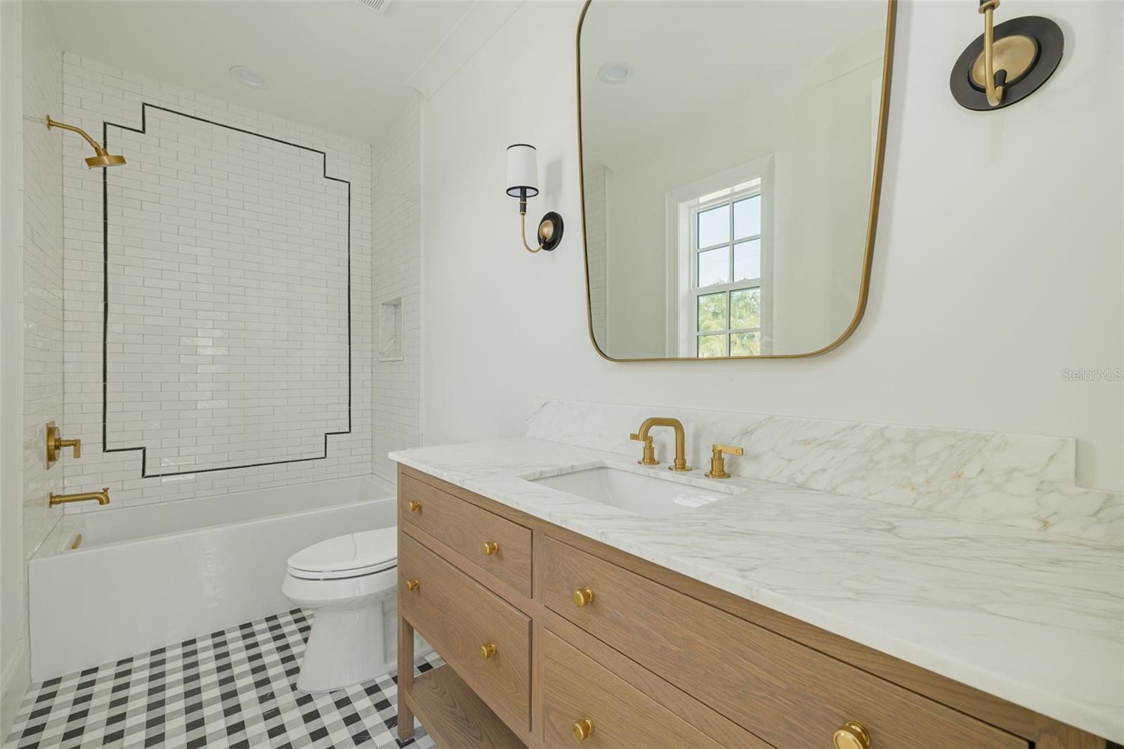 SNELL & HAMLETTS NORTH SHORE ADD REV REP - Residential