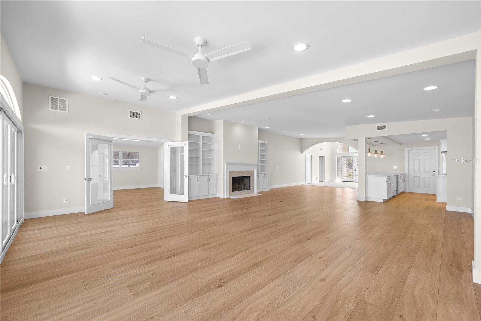 PARADISE ISLAND 1ST ADD - Residential