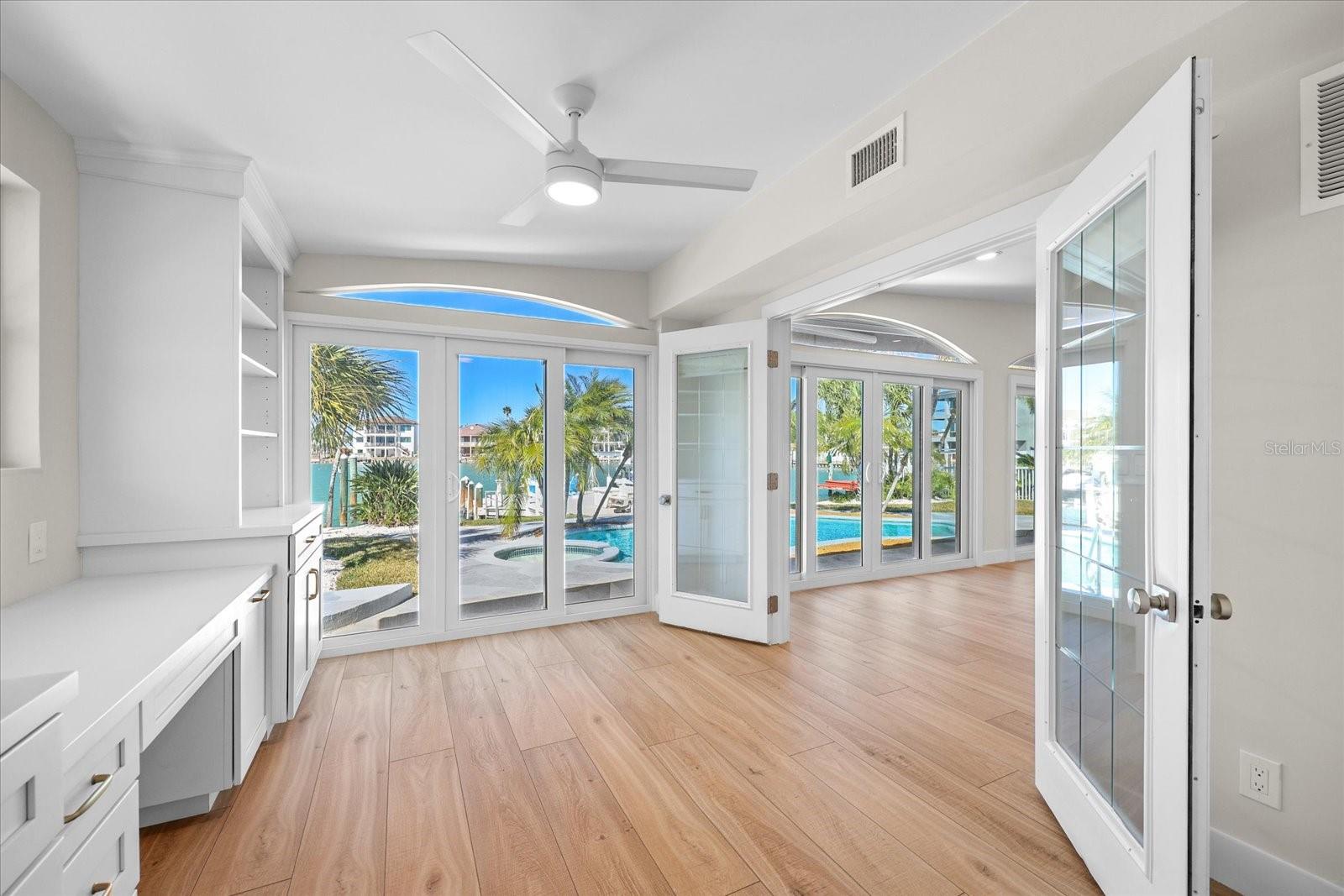 PARADISE ISLAND 1ST ADD - Residential