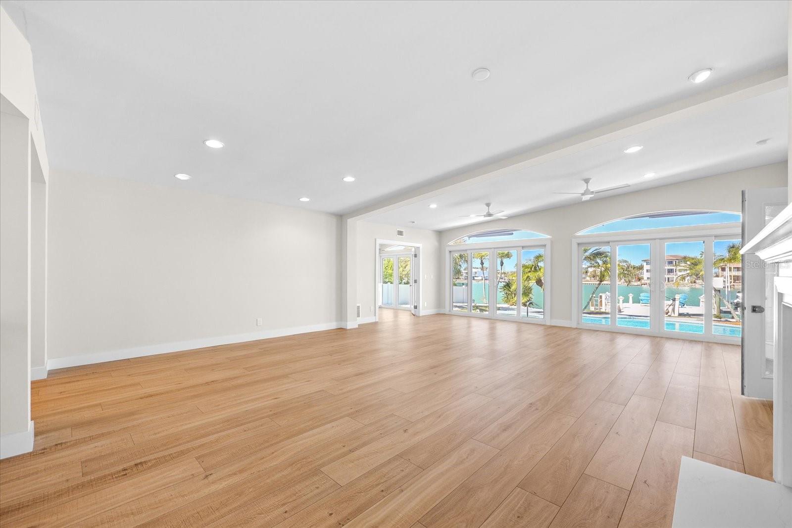 PARADISE ISLAND 1ST ADD - Residential