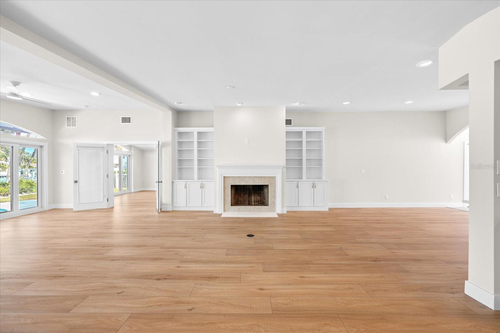 PARADISE ISLAND 1ST ADD - Residential