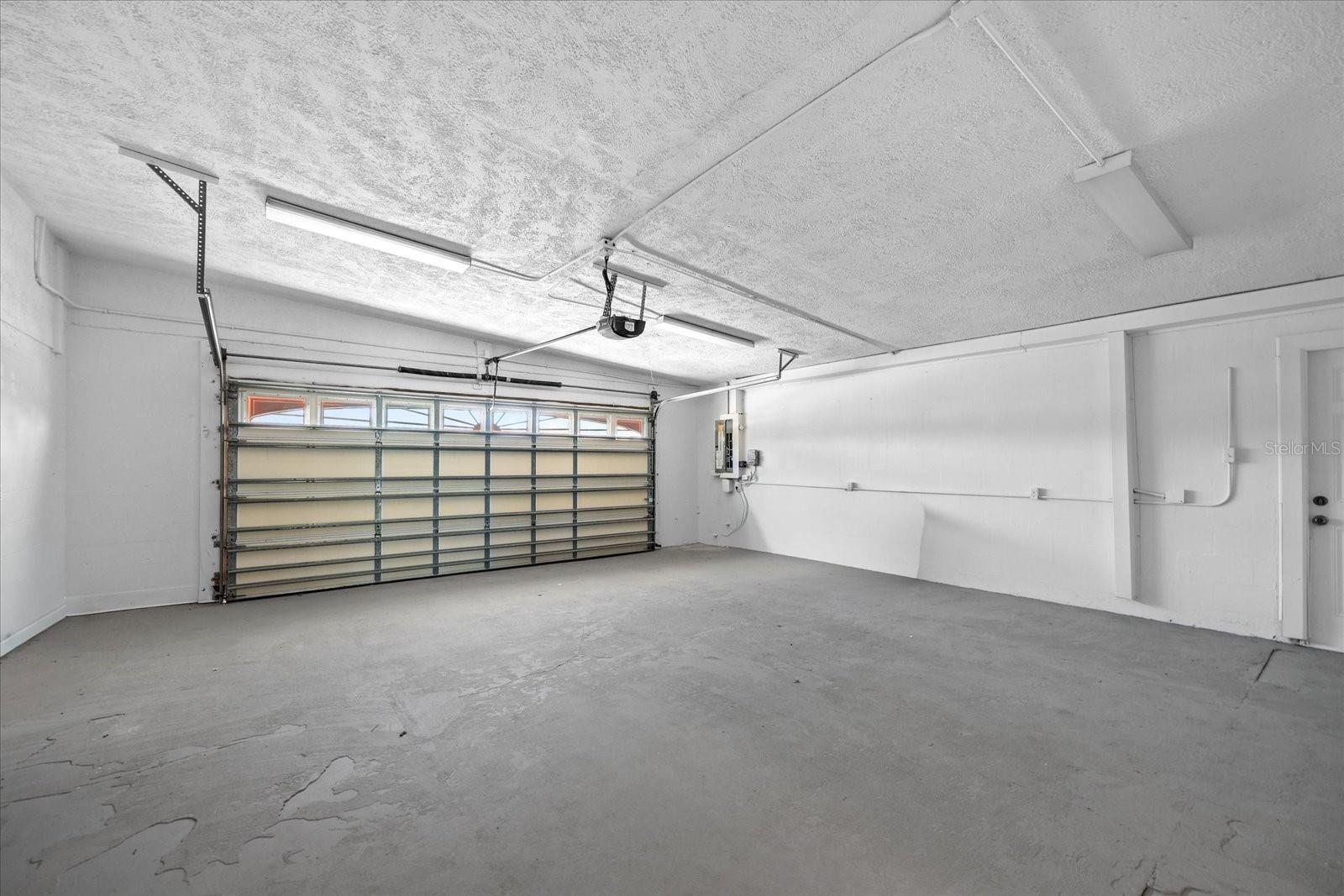 PARADISE ISLAND 1ST ADD - Residential