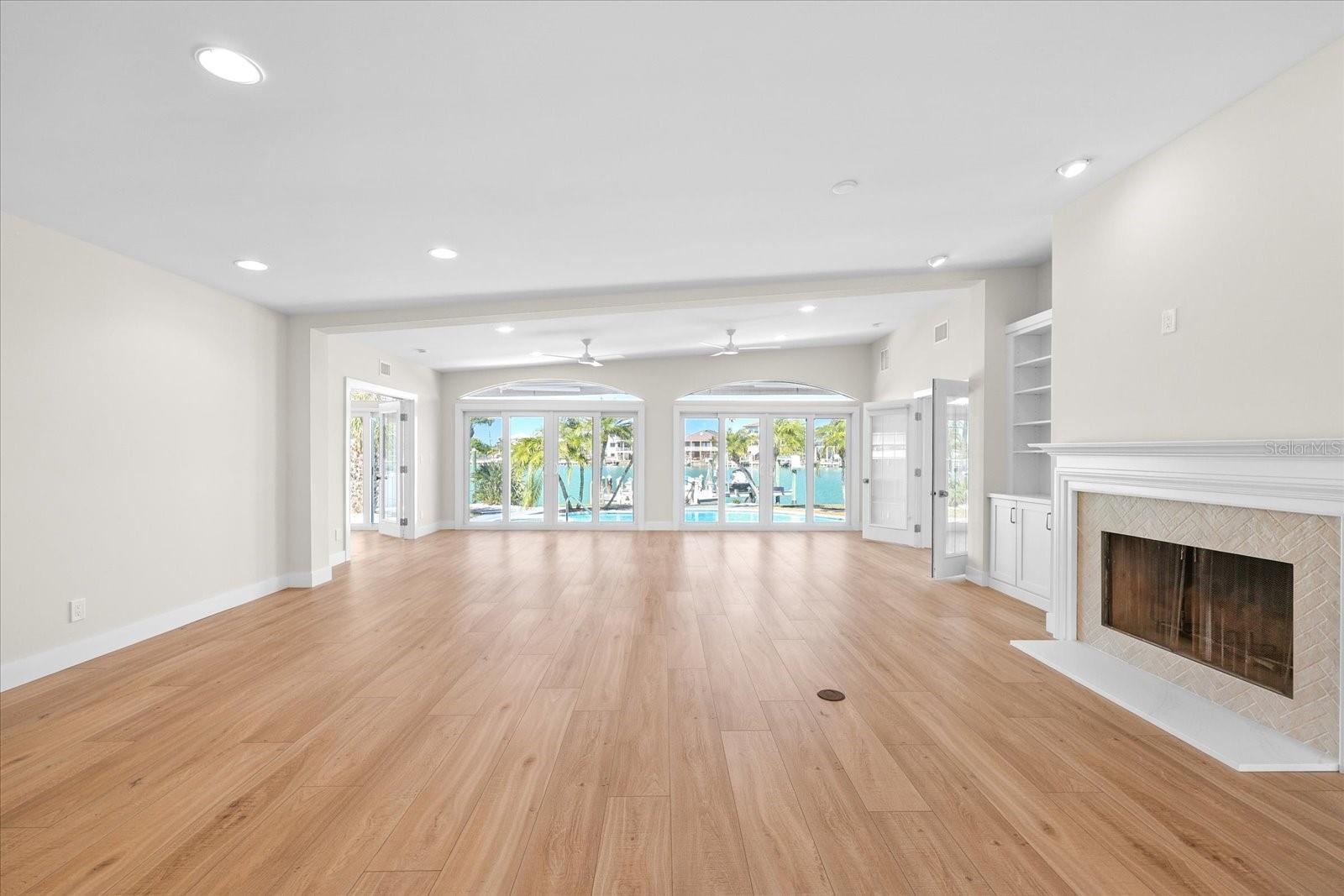 PARADISE ISLAND 1ST ADD - Residential