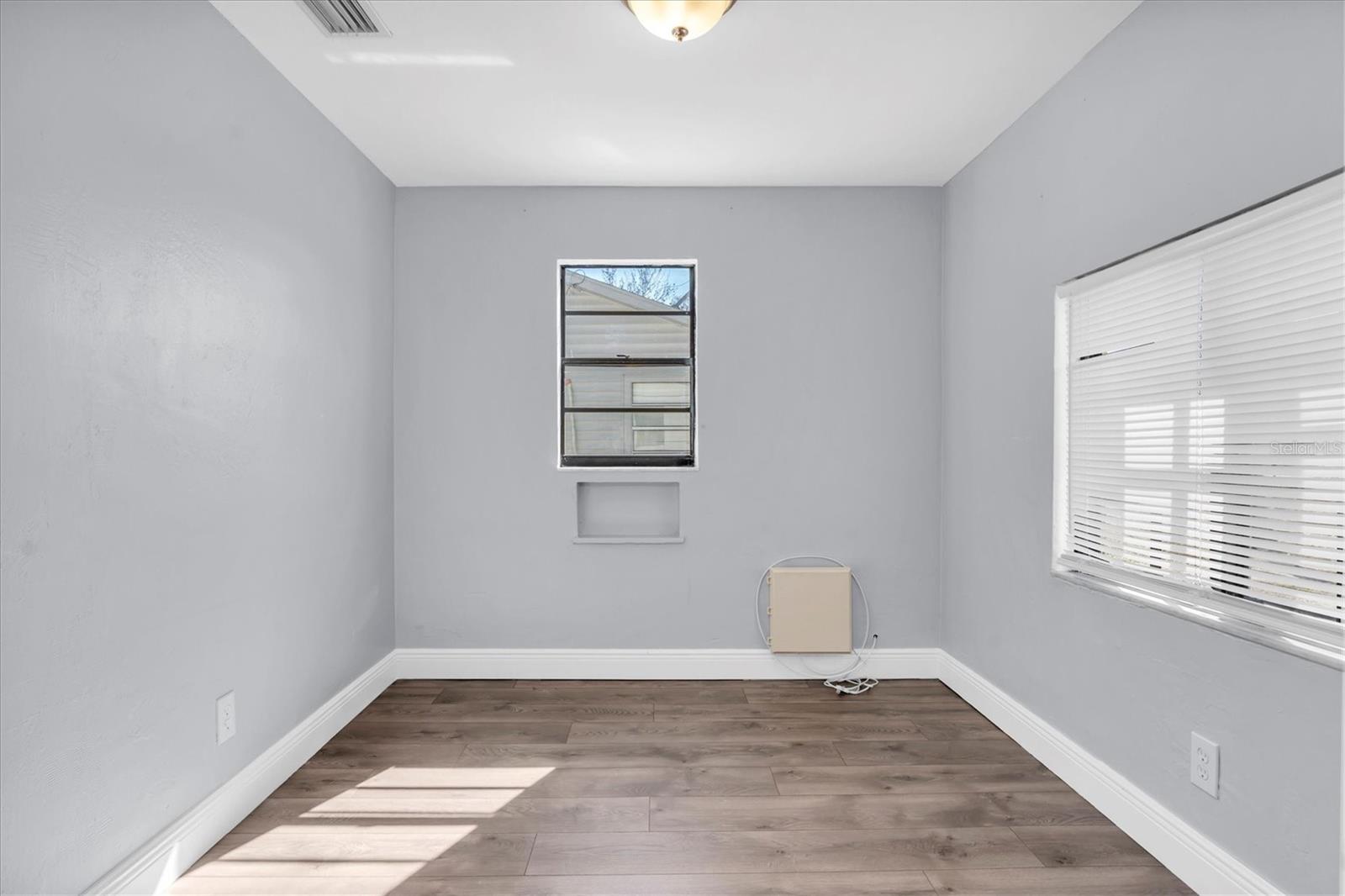 LELLMAN HEIGHTS 1ST SEC - Residential