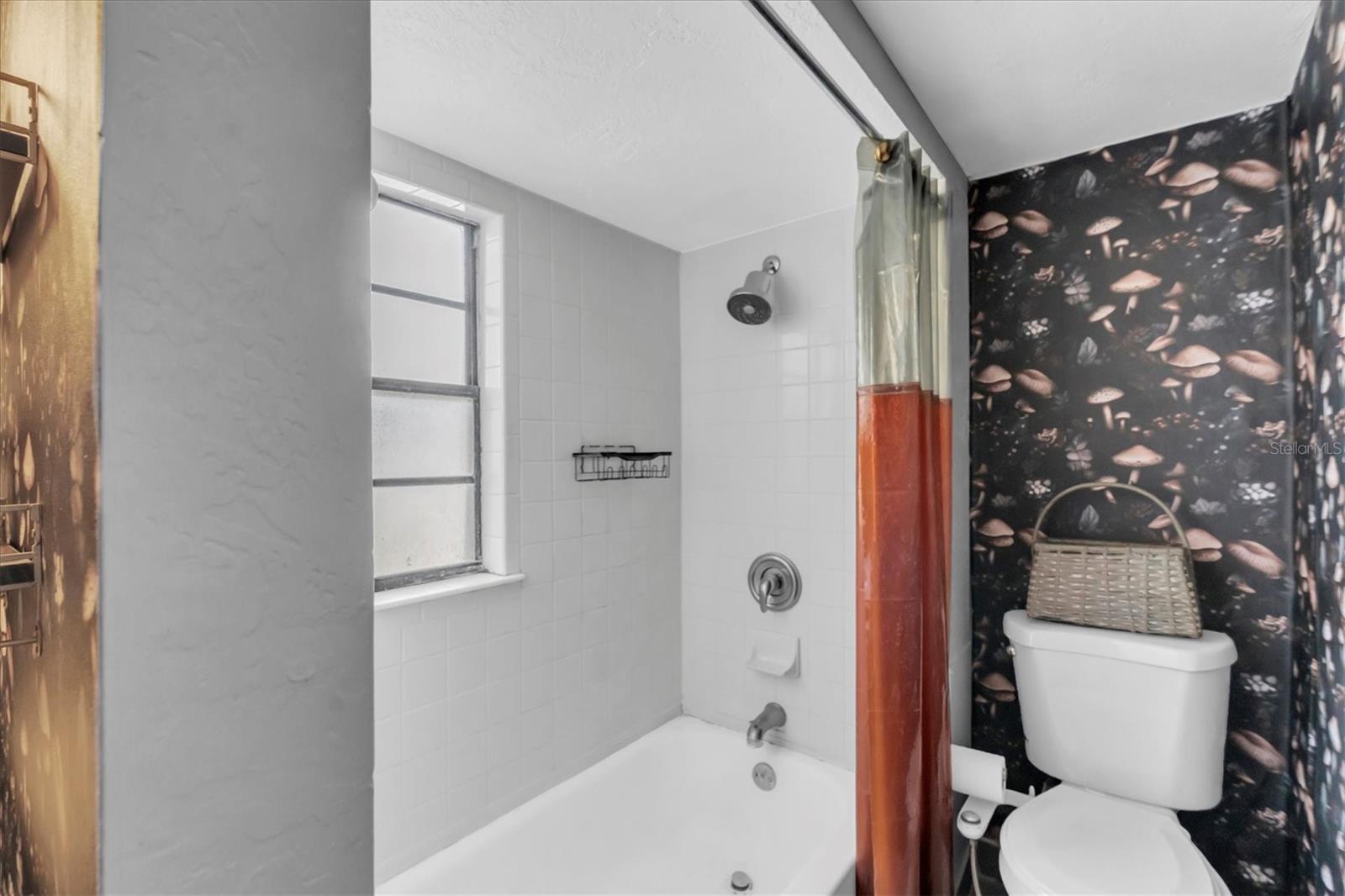 LELLMAN HEIGHTS 1ST SEC - Residential