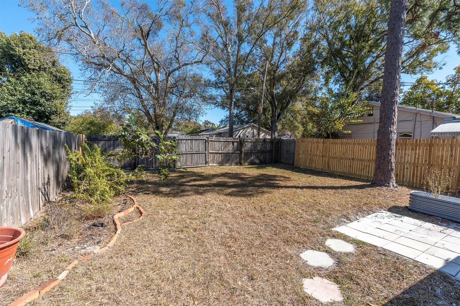 LELLMAN HEIGHTS 1ST SEC - Residential