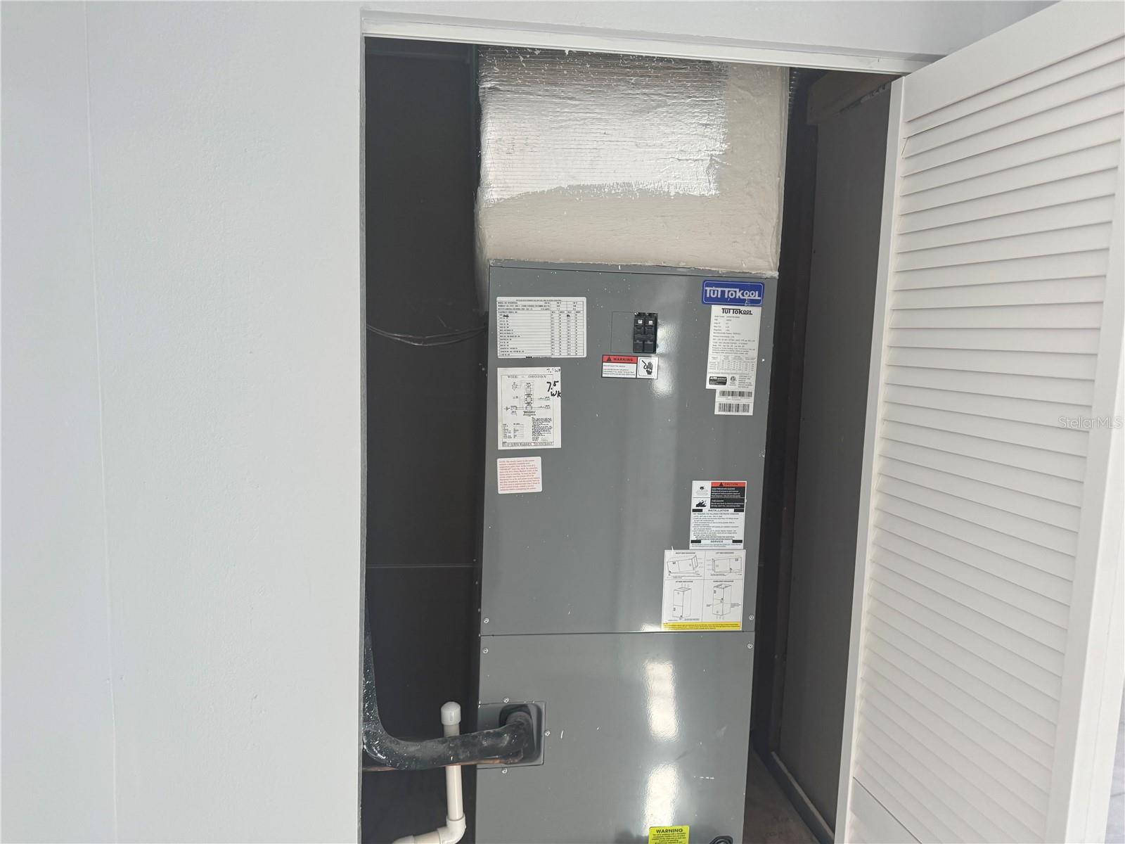 ACADEMY MANOR UNIT 01 - Residential