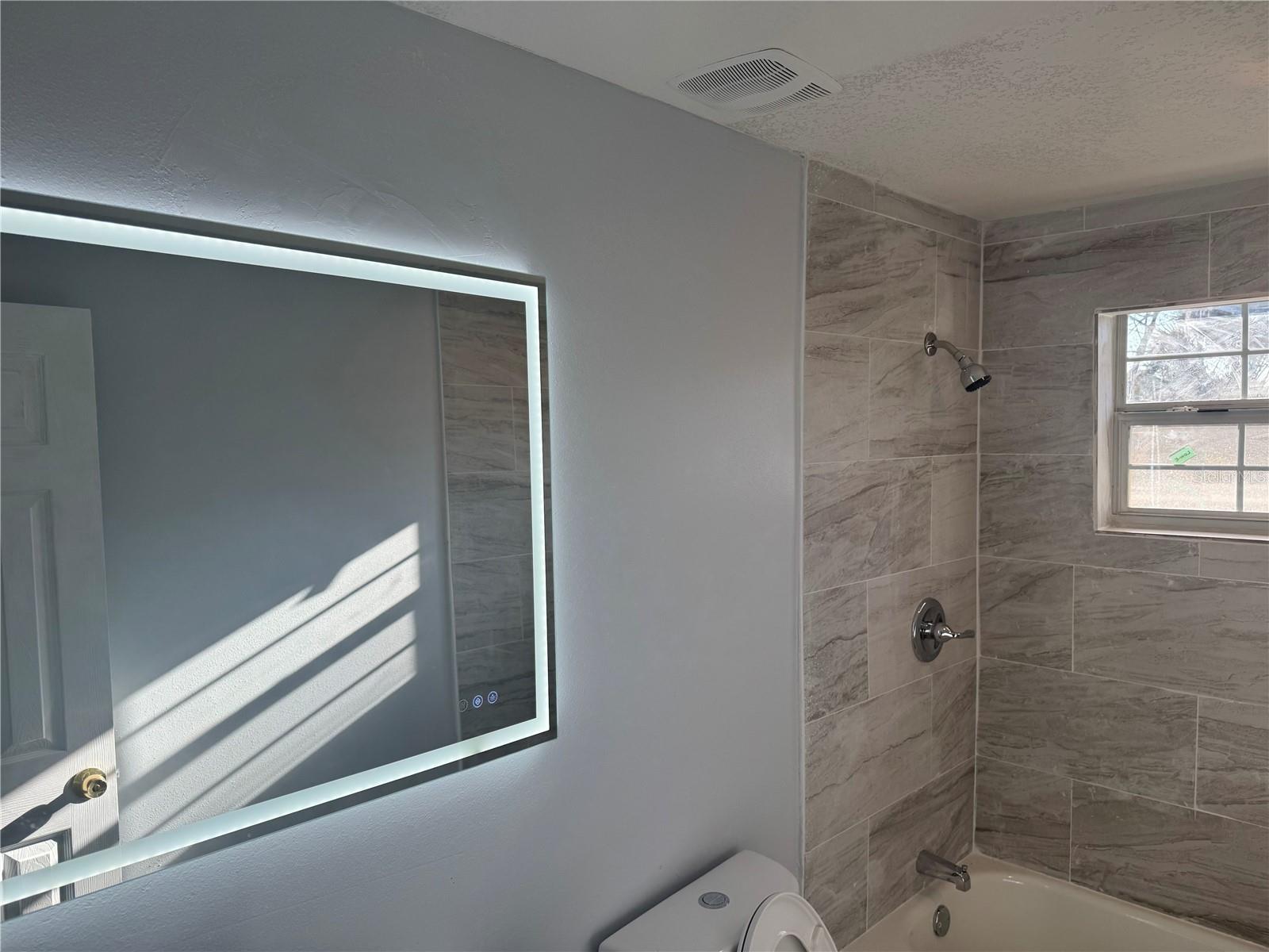 ACADEMY MANOR UNIT 01 - Residential