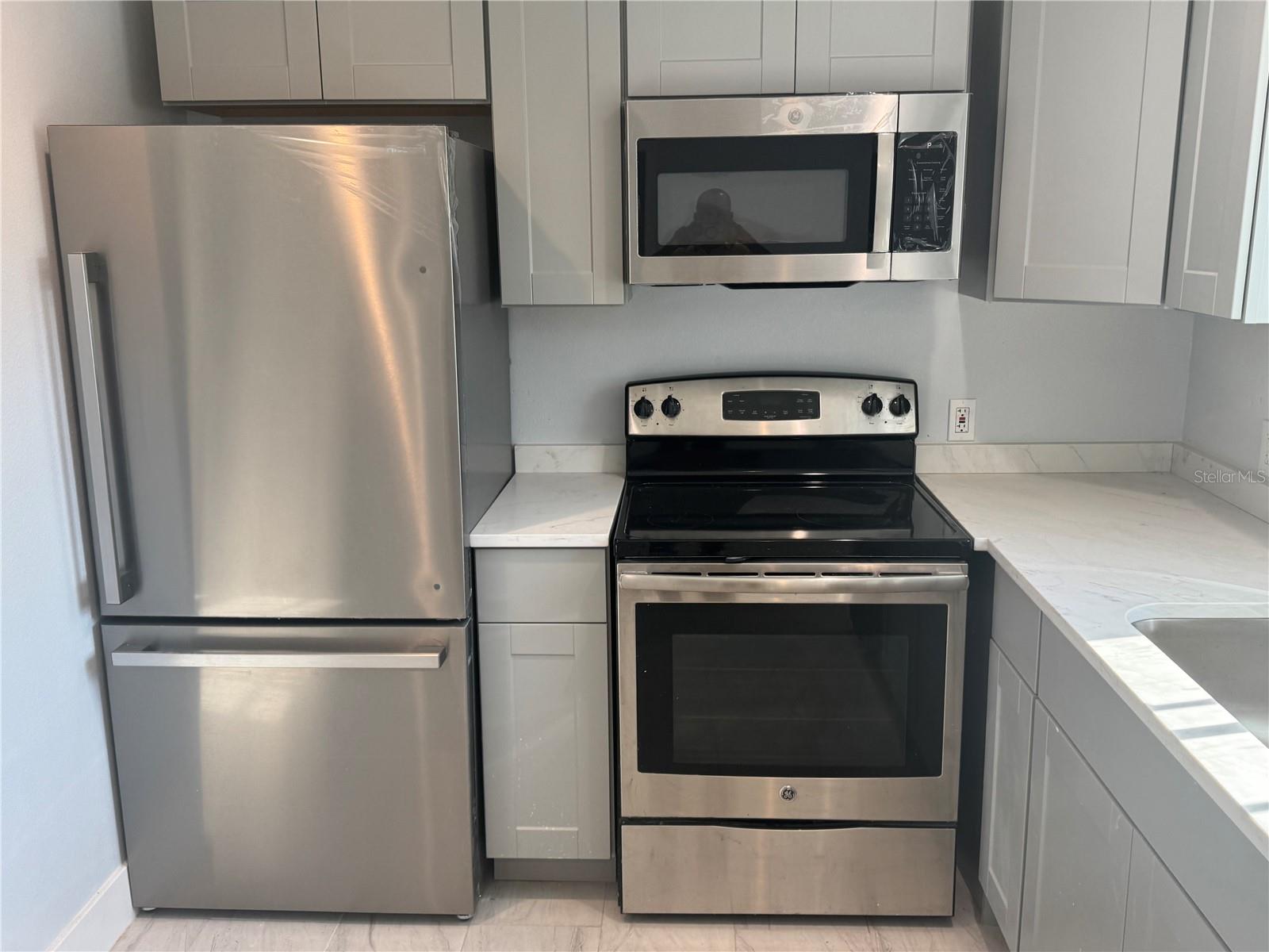 ACADEMY MANOR UNIT 01 - Residential