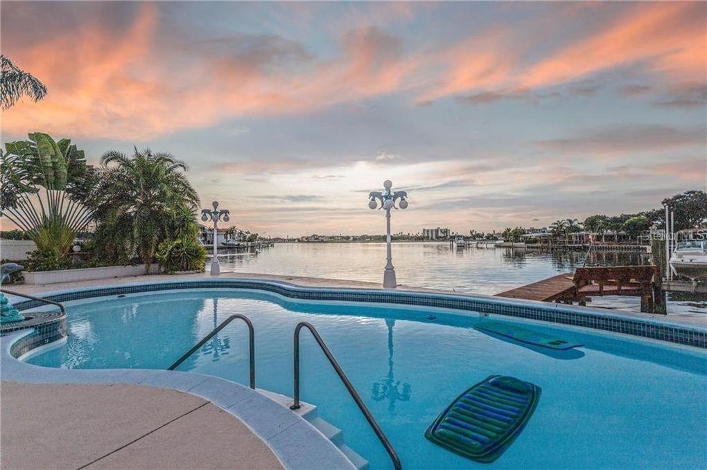 SOUTH CSWY ISLE - Residential