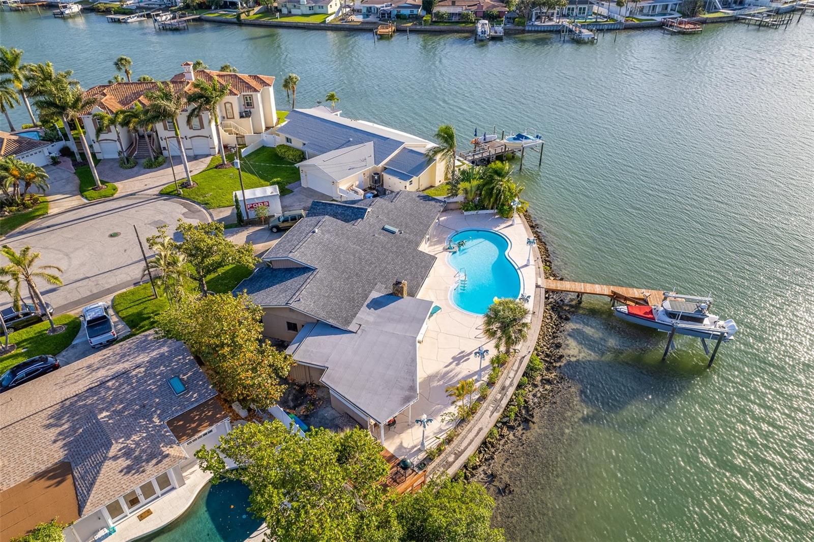 SOUTH CSWY ISLE - Residential