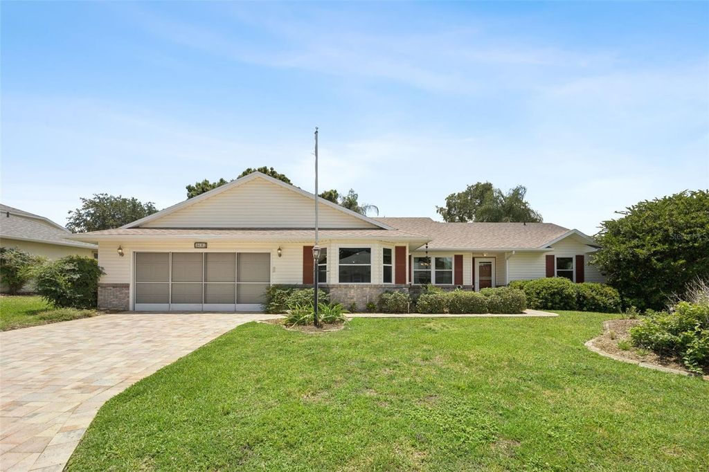 Photo of 6416 Borg Street, Leesburg, FL 34748 (MLS # G5113156)
