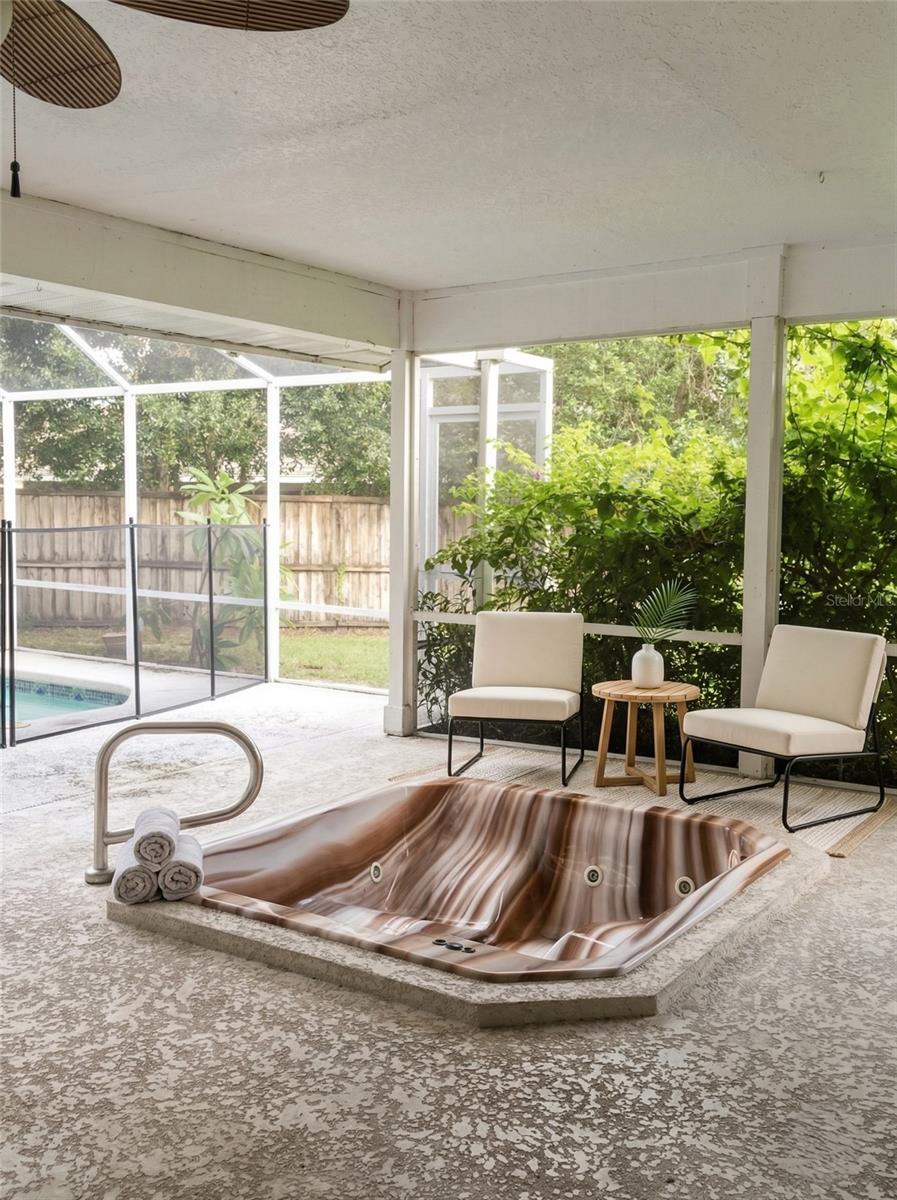 OVERLOOK ESTATES - Residential