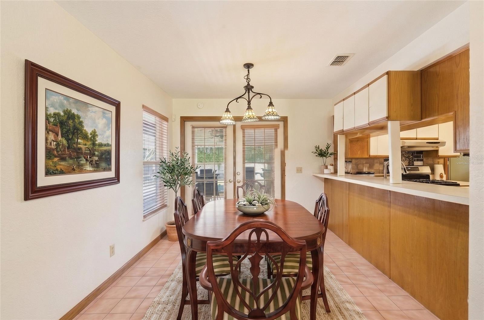 OVERLOOK ESTATES - Residential