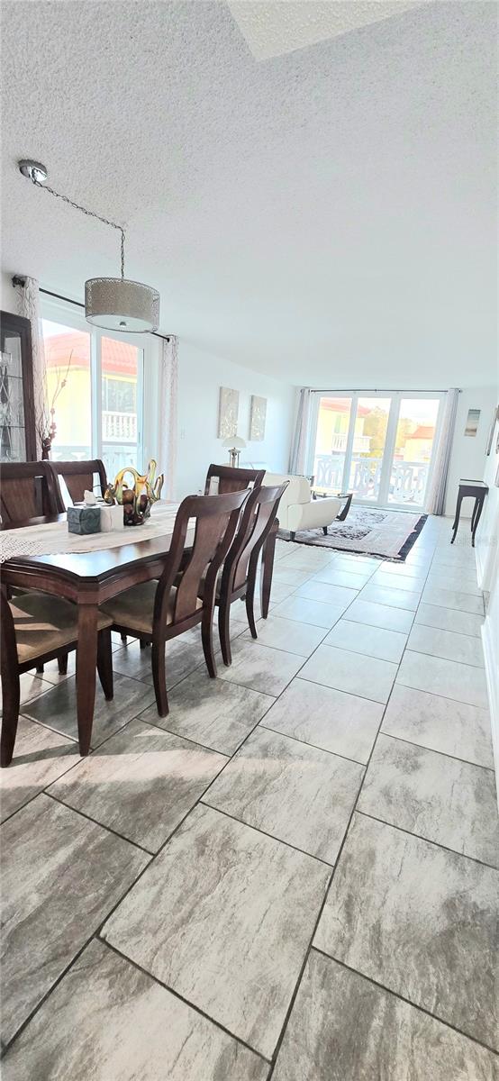 SEVILLE CONDO 4 - Residential