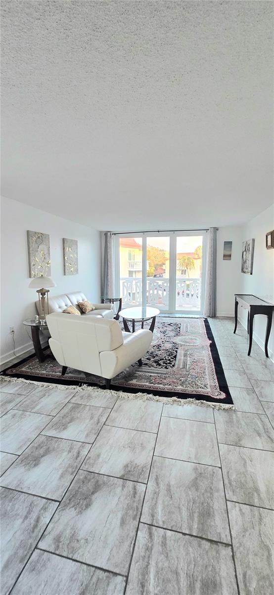 SEVILLE CONDO 4 - Residential