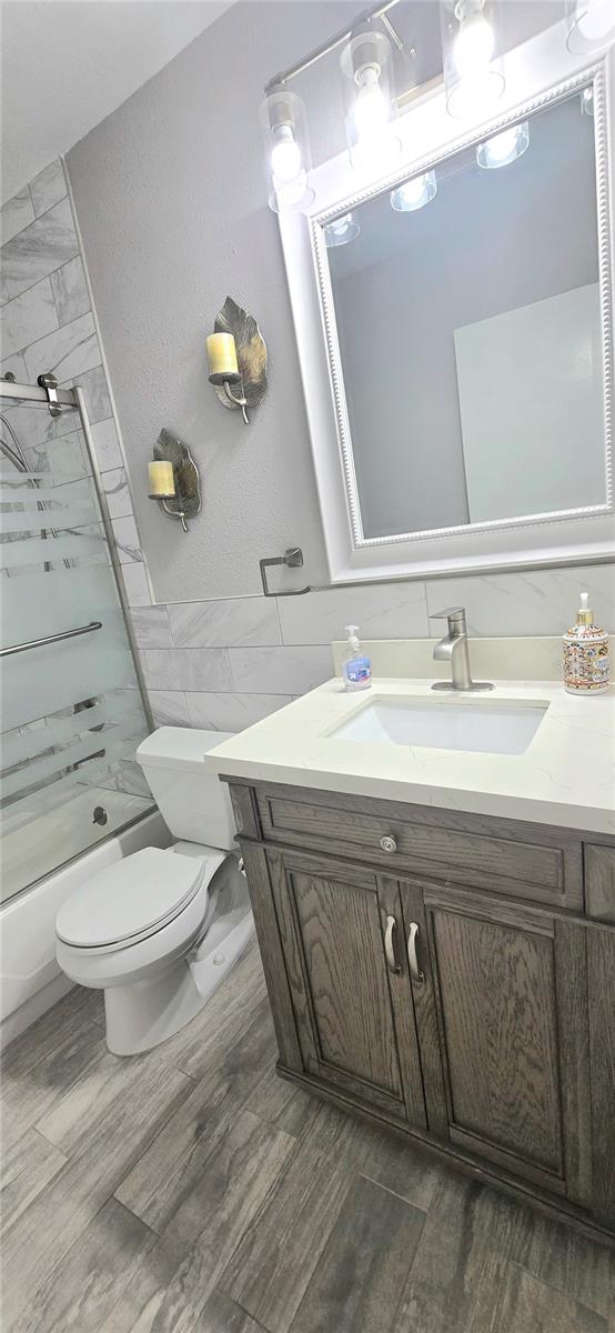 SEVILLE CONDO 4 - Residential