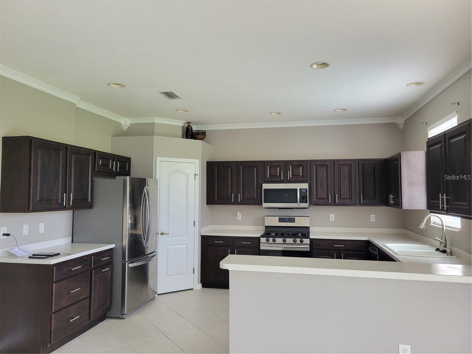 STONEYBROOK AT HERITAGE HARBOUR C-1 - Residential Lease