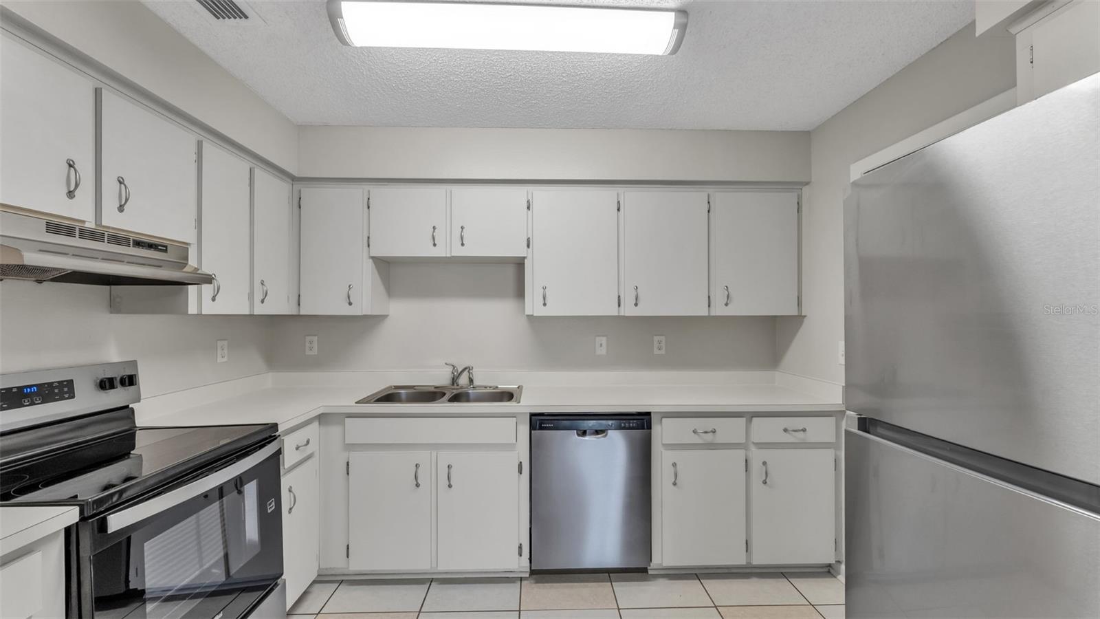 VILLAGE PLACE - Residential