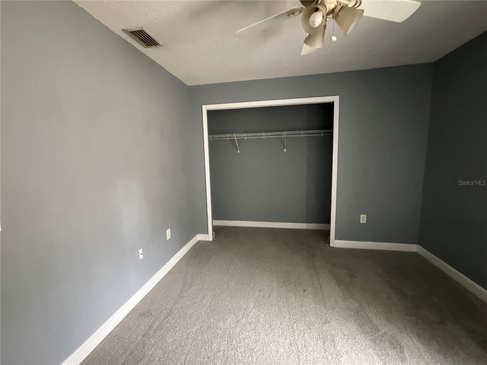 ROLLING WOODS - Residential