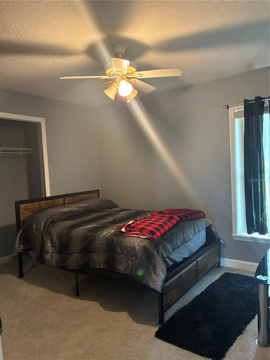 ROLLING WOODS - Residential