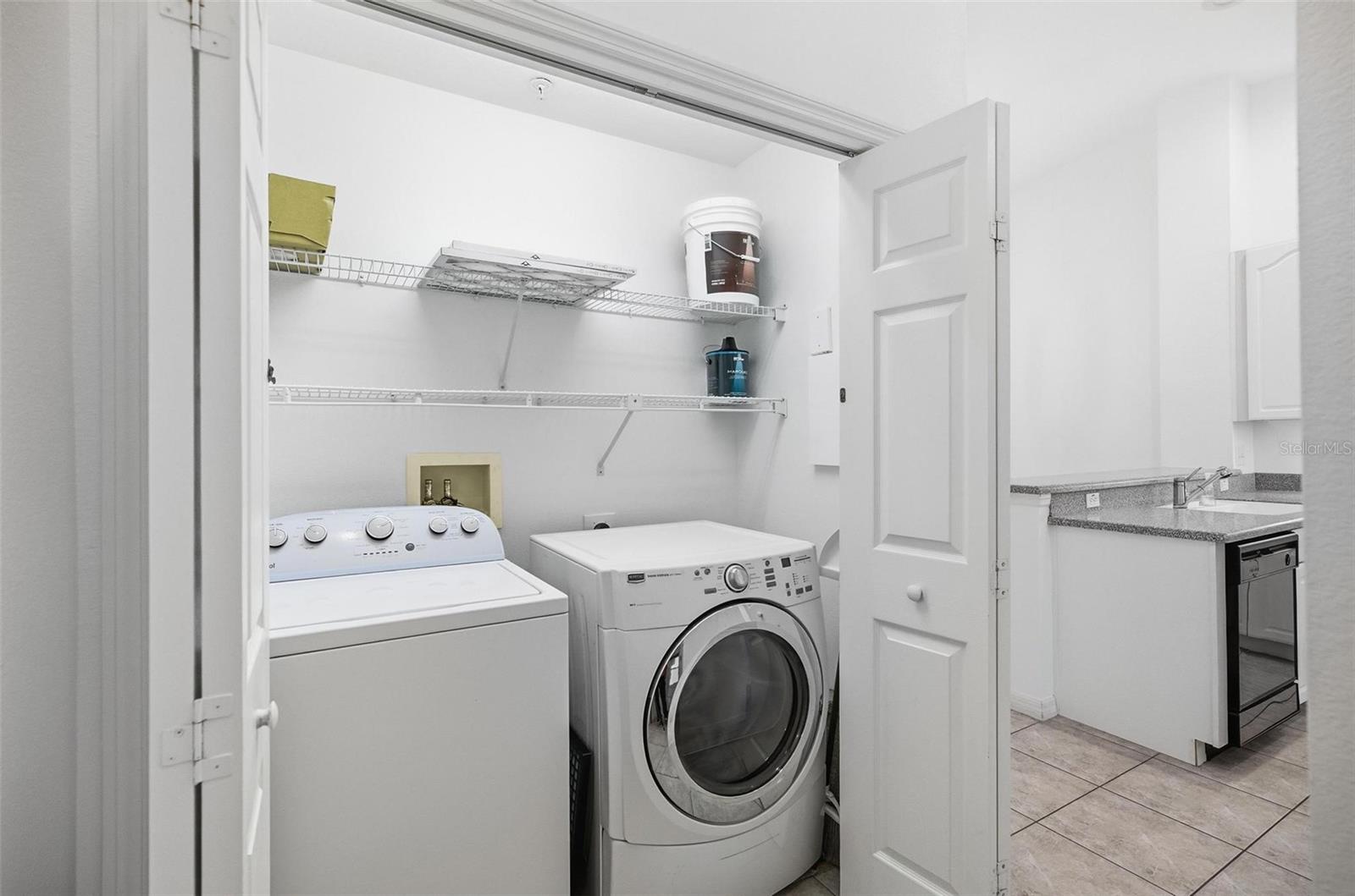 CANOPY WALK PH 1 - Residential Lease