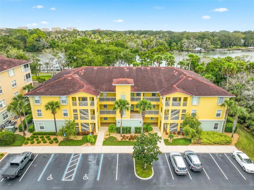 Beautiful top floor unit located in the community of Canopy Walk. This unit has new carpeting, paint and is move-in ready. Enjoy the views of the water from the top floor! Two bedroom/2 bathroom. This community offers walking paths, sidewalks, pool, spa and so much more! Call today for your own private showing.