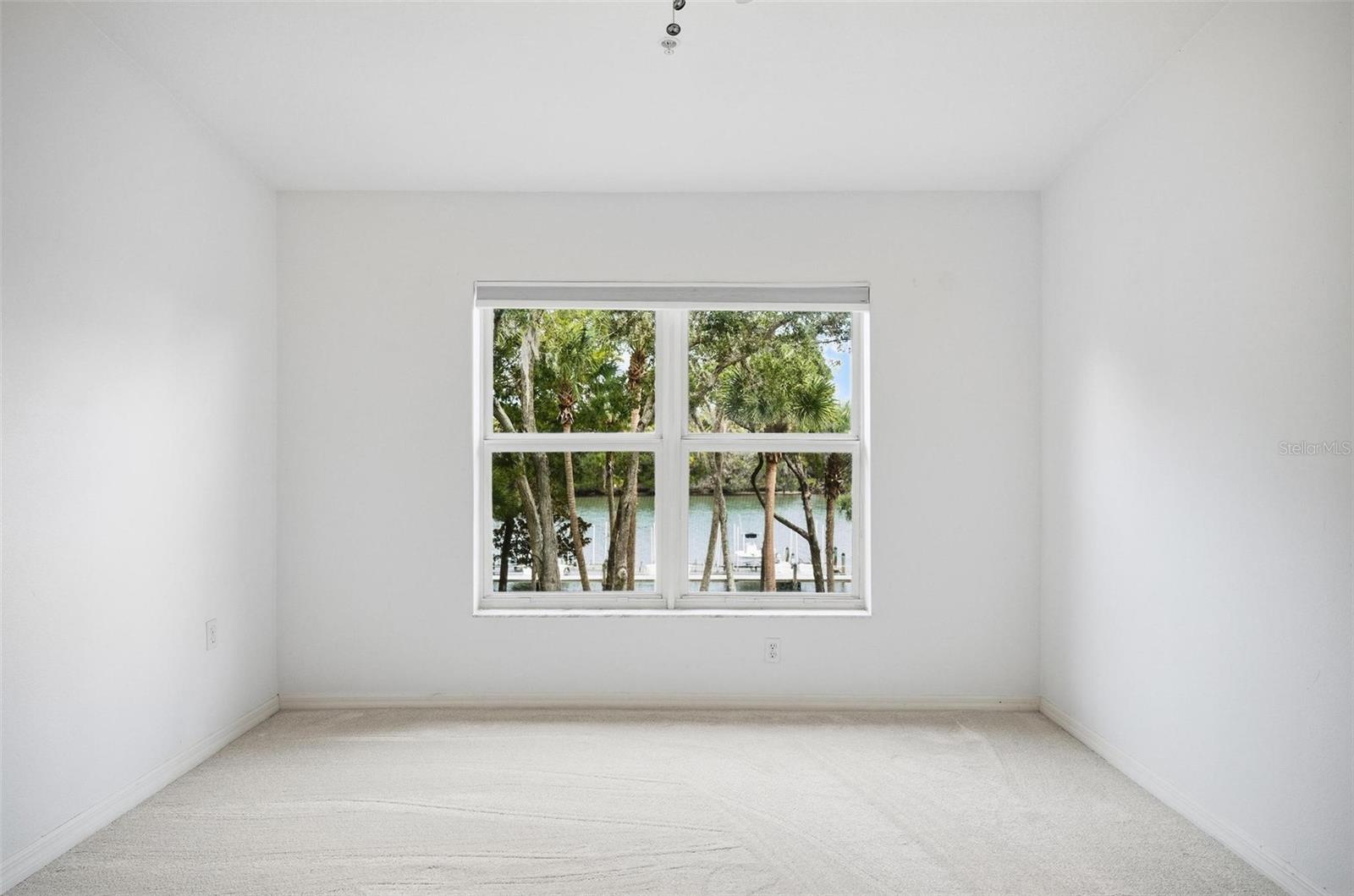 CANOPY WALK PH 1 - Residential Lease