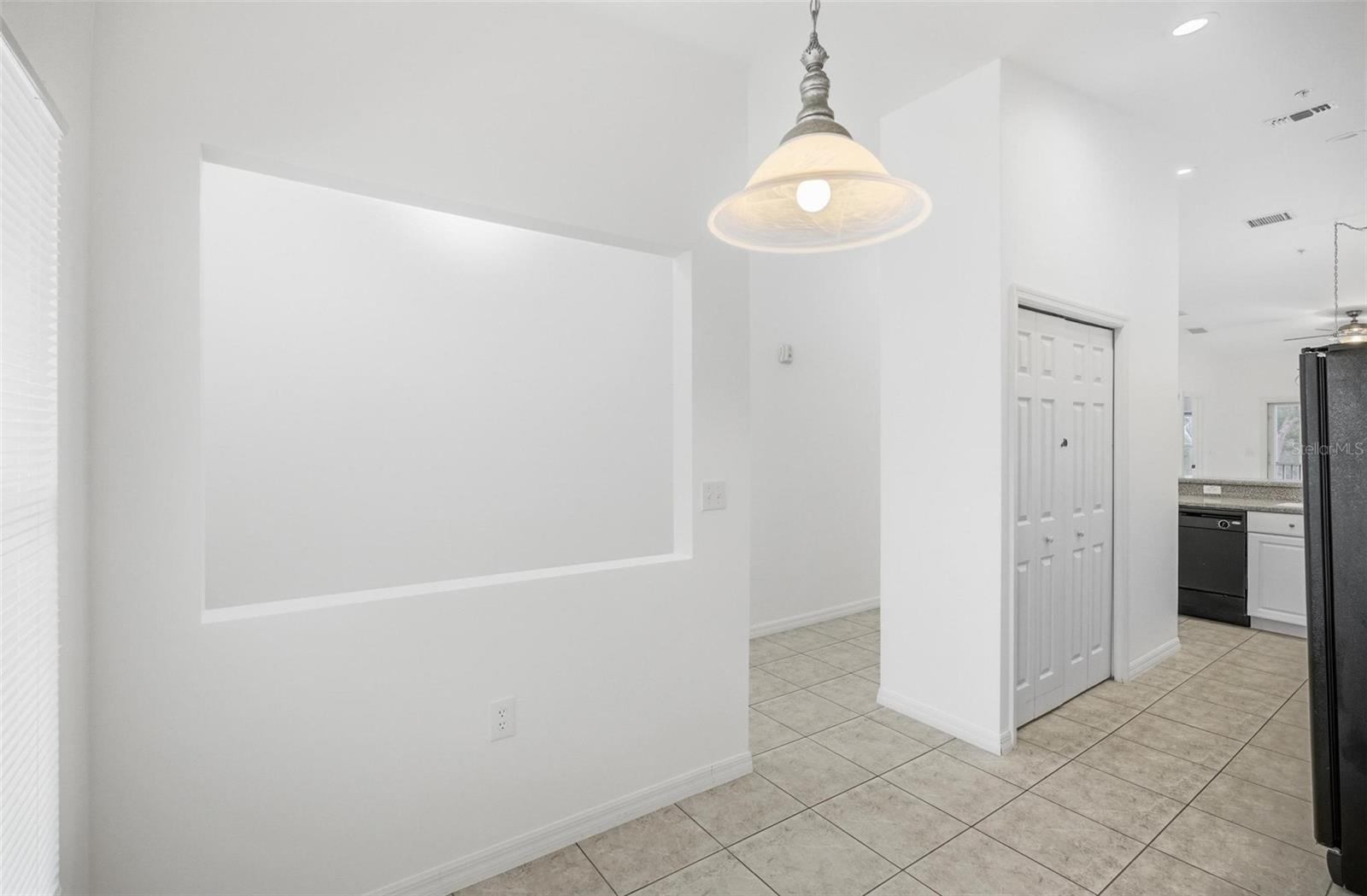 CANOPY WALK PH 1 - Residential Lease