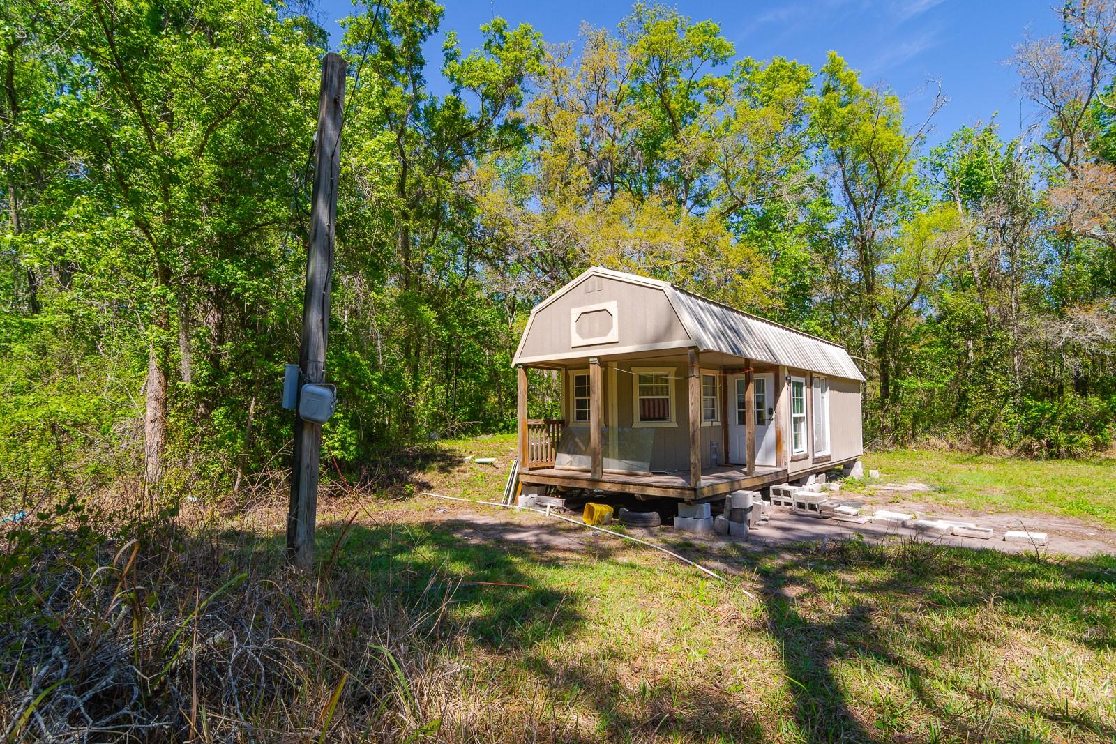 MOON LAKE ESTATES - Land