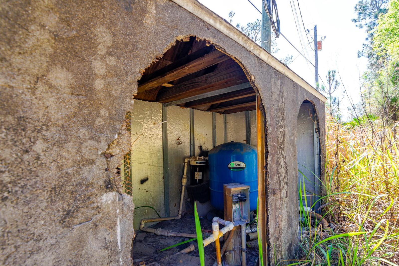 MOON LAKE ESTATES - Land