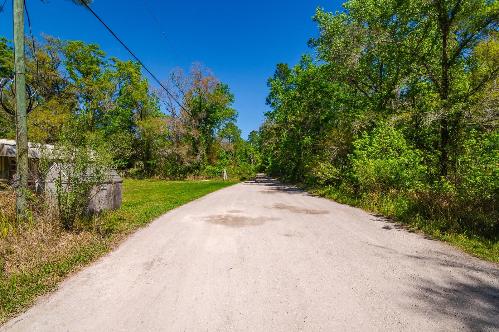 MOON LAKE ESTATES - Land