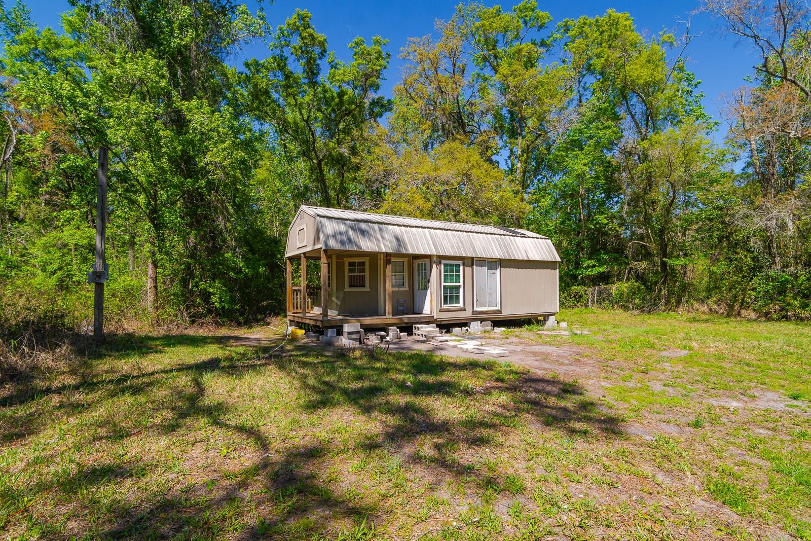 MOON LAKE ESTATES - Land