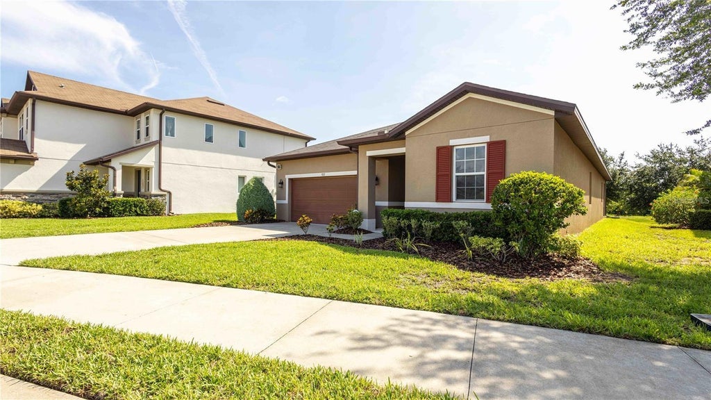 Photo of 922 Suffolk Pl, Davenport, FL 33896 (MLS # P4940118)
