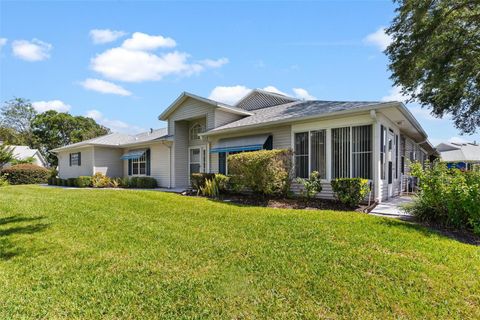 Photo of 26030 Newcombe Circle, Leesburg, FL 34748 (MLS # G5097059)