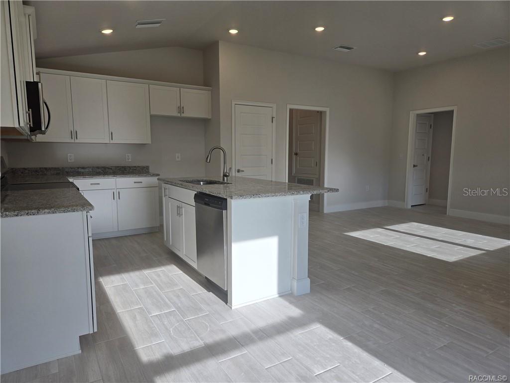 WYLD PALMS - Residential