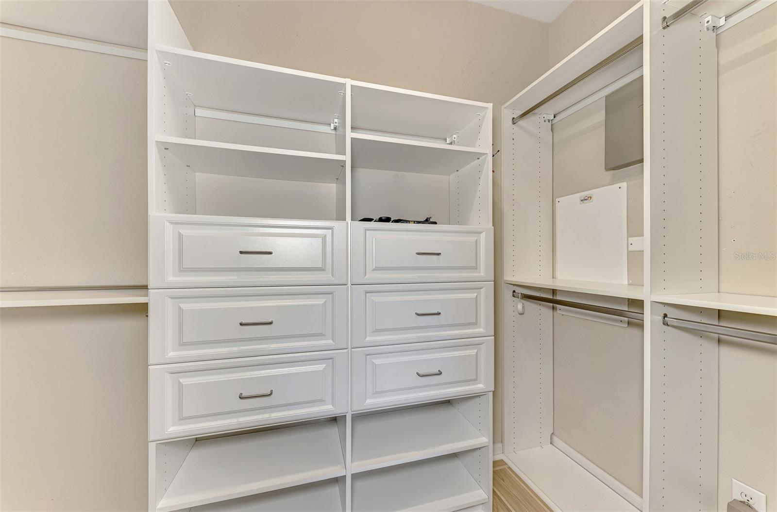 STONEYBROOK AT VENICE - Residential