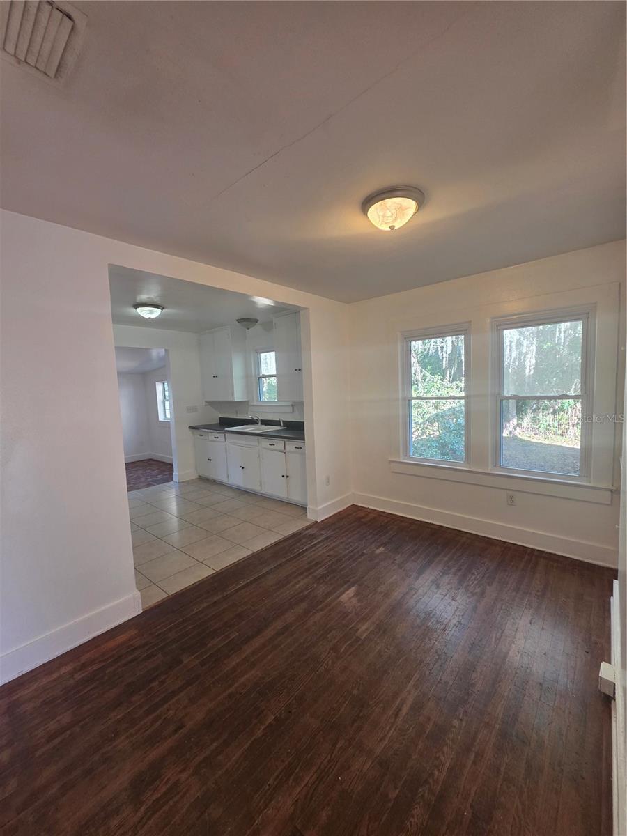 WYOMINA TERRACE - Residential Lease