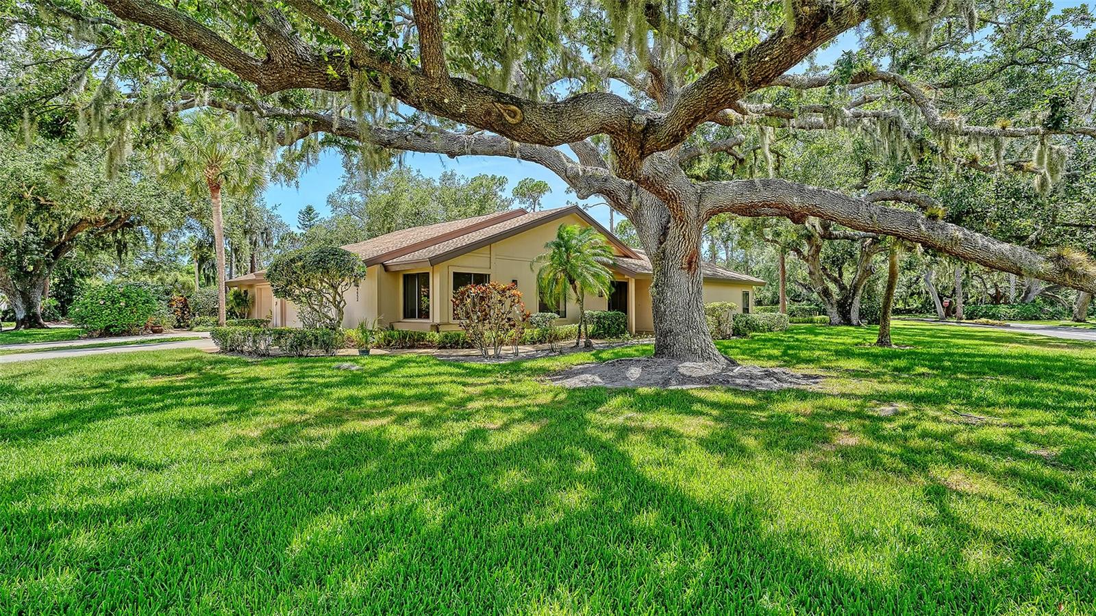 4652 OAK HOLLOW DRIVE 19