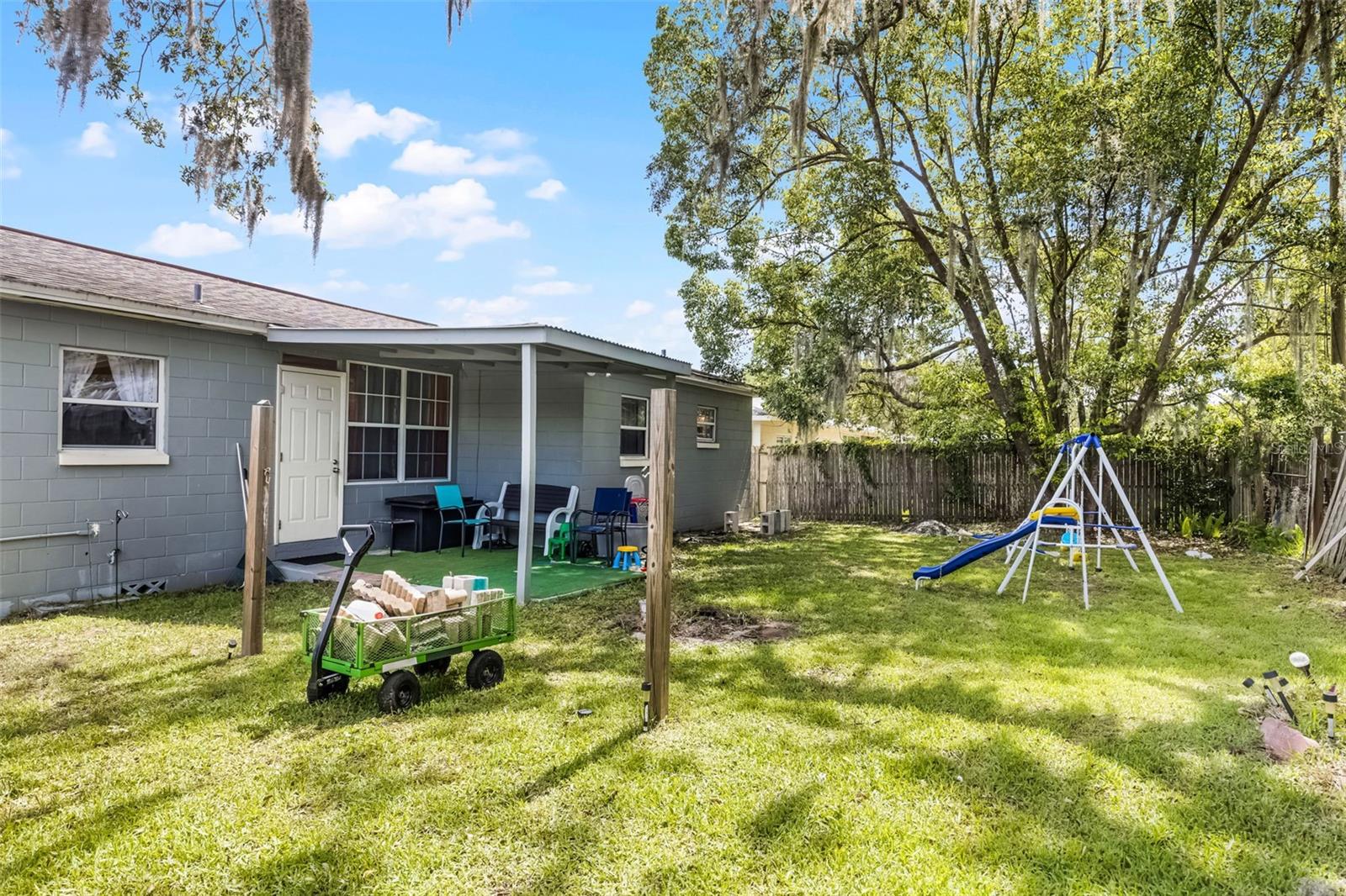 EUSTIS UBEGUILDA HEIGHTS - Residential