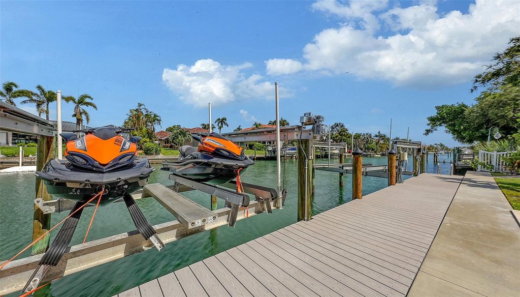 Photo of 624 Mourning Dove Drive, Sarasota, FL 34236 (MLS # A4657277)
