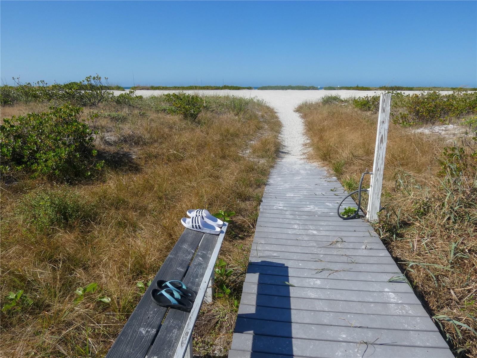 LANDMARK TOWERS - Residential Lease