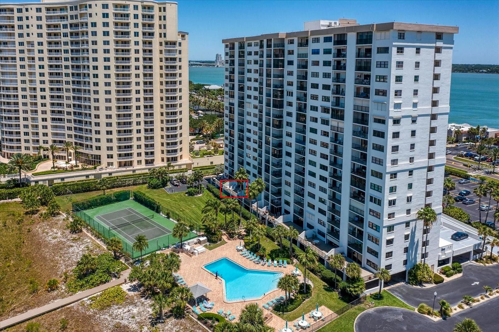 LANDMARK TOWERS - Residential Lease