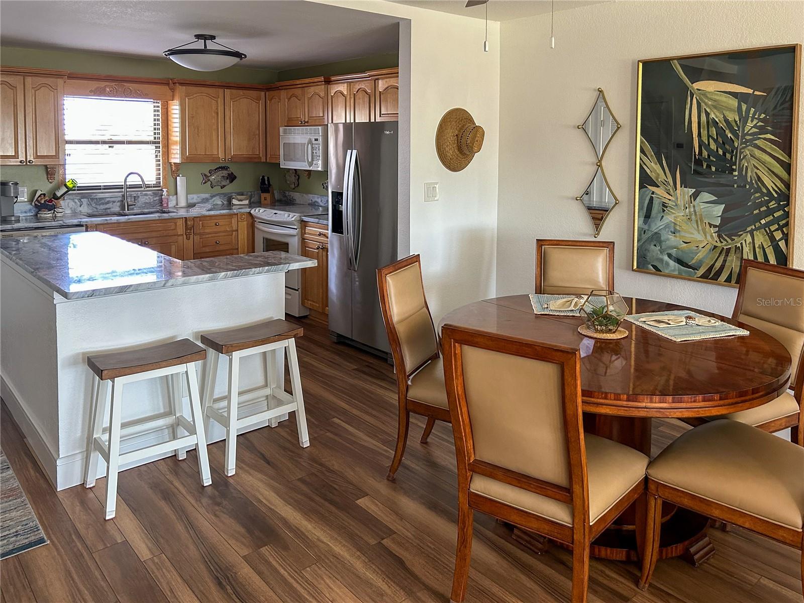 LANDMARK TOWERS - Residential Lease