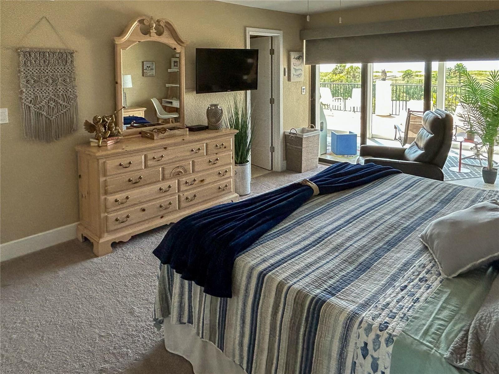 LANDMARK TOWERS - Residential Lease