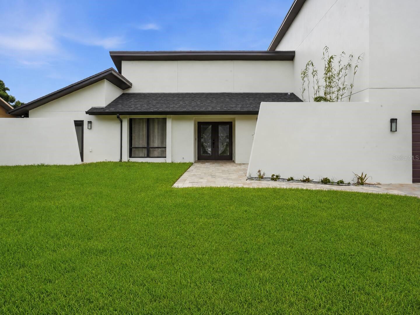 1413 TREETOP DRIVE