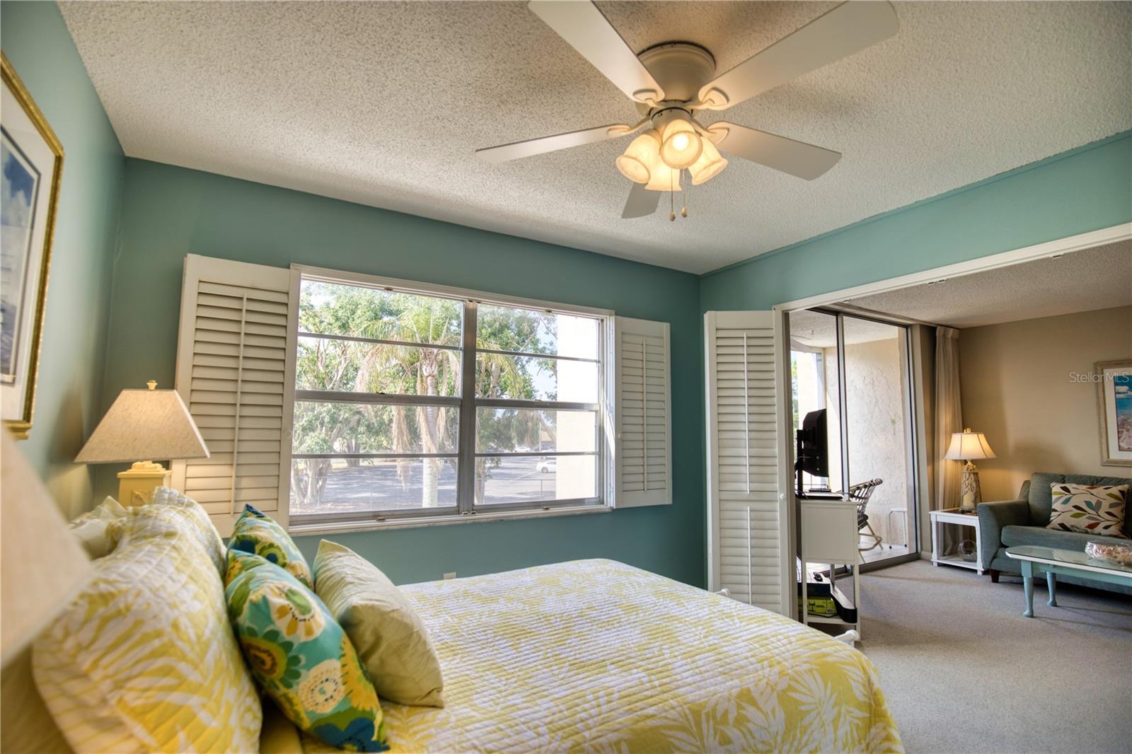 LAS PALMAS - Residential Lease