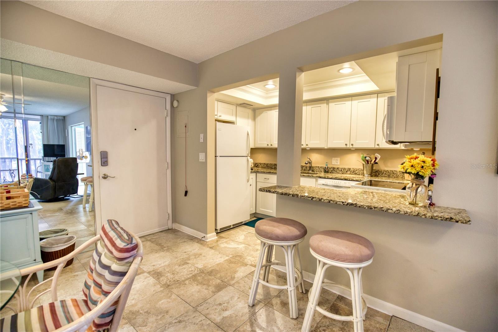 LAS PALMAS - Residential Lease