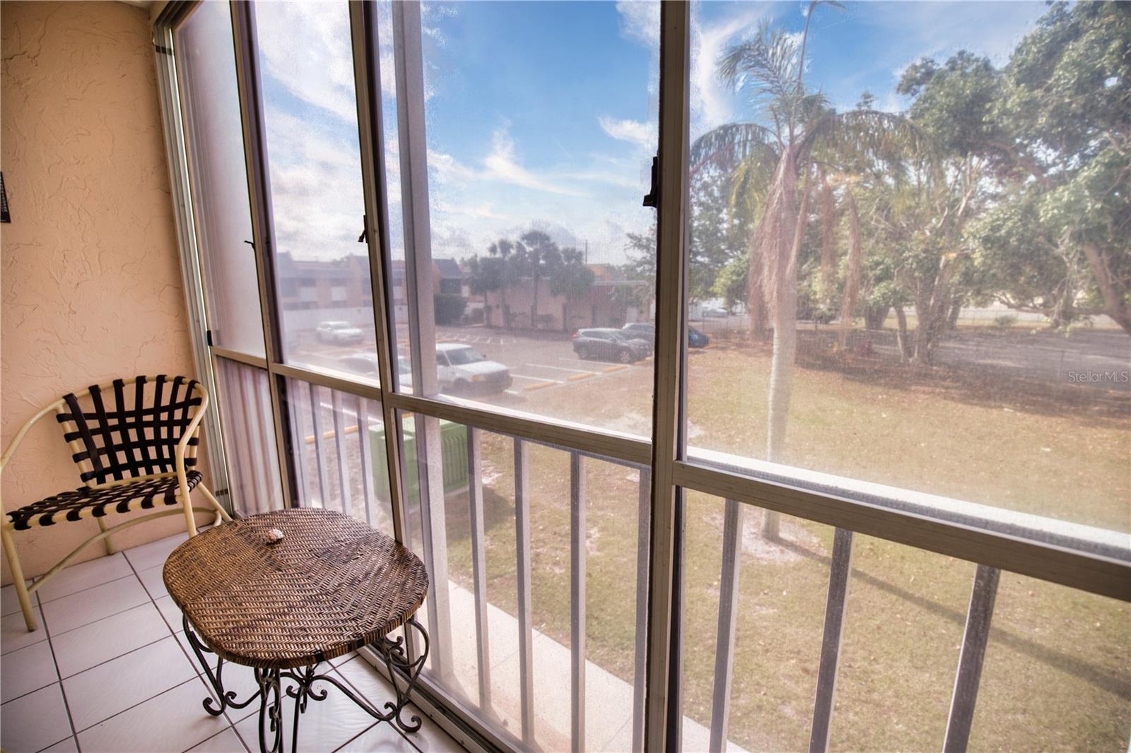 LAS PALMAS - Residential Lease