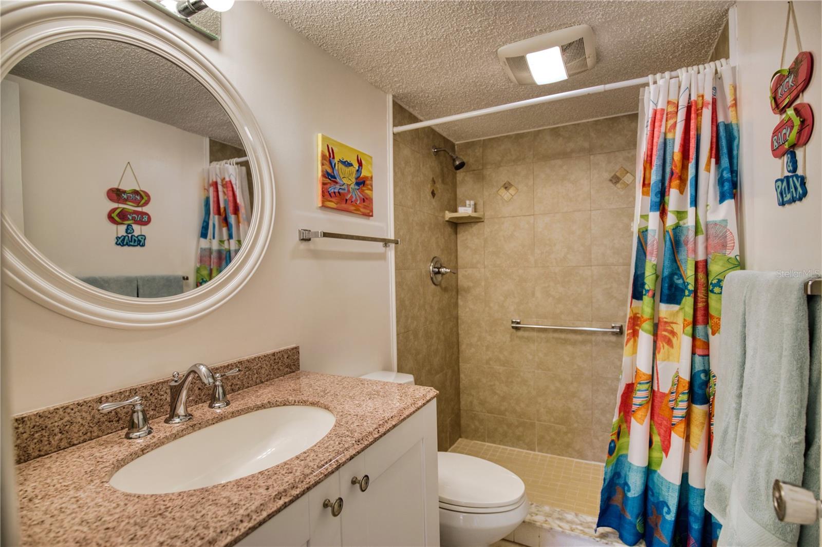 LAS PALMAS - Residential Lease